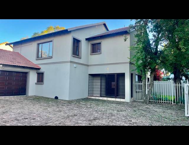 4 BEDROOM HOUSE FOR SALE IN MENLO PARK